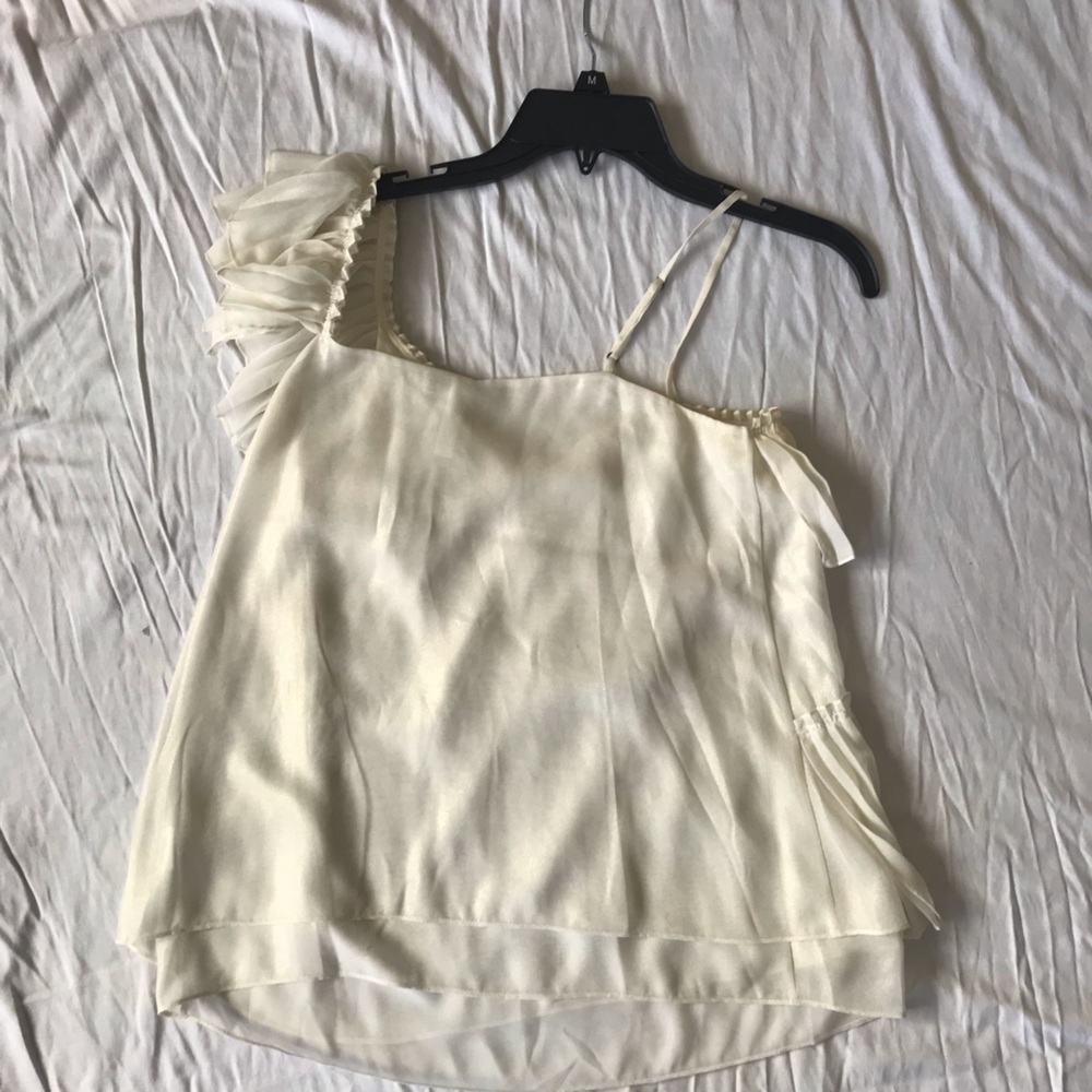 Robbi & Nikki,Pleated,Cream,One Shoulder Top.Silky,fully lined.Not worn